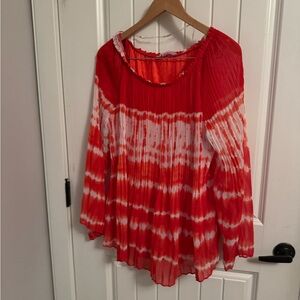 Peter Nygard Red and White Bell Sleeve Tunic